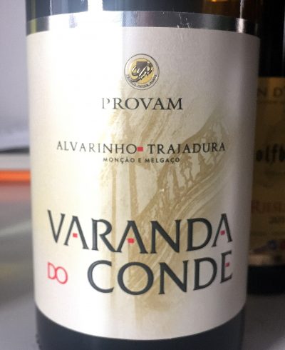PROVAM Vinho Verde Alvarinho–Trajadura Varanda do Conde 2015
